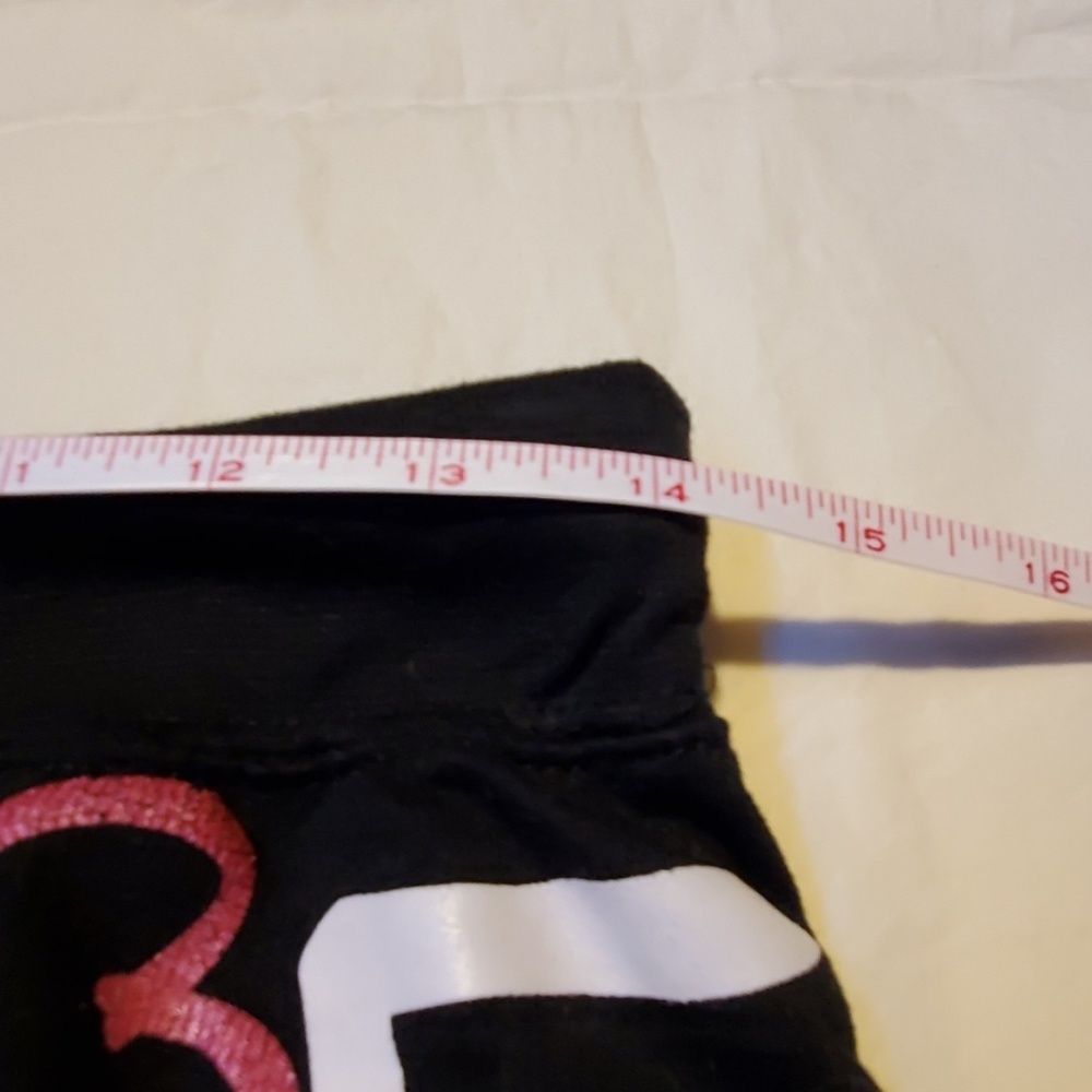 Shorts - Picture 5 of 5